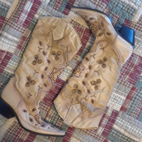 Shoes - *3 FOR $15* Beaded Tall Cowgirl Boots